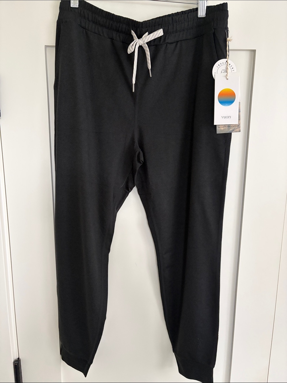 NWT Vuori Performance Jogger - Black Heather - M - Picture 7 of 7
